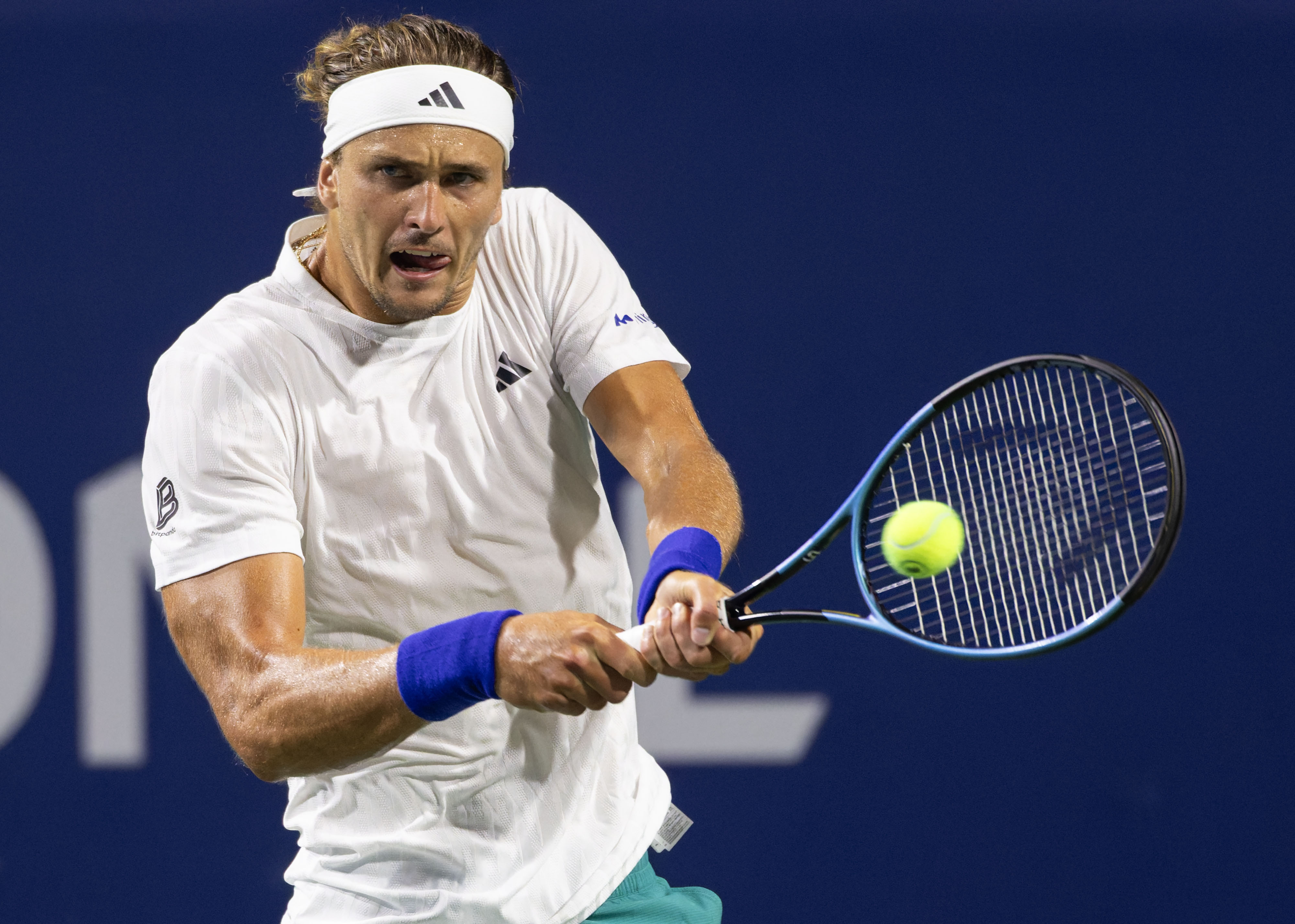 世界网球队完胜法国网球队,兹维列夫一己之力扛起全队 世界网球队完胜法国网球队,兹维列夫一己之力扛起全队