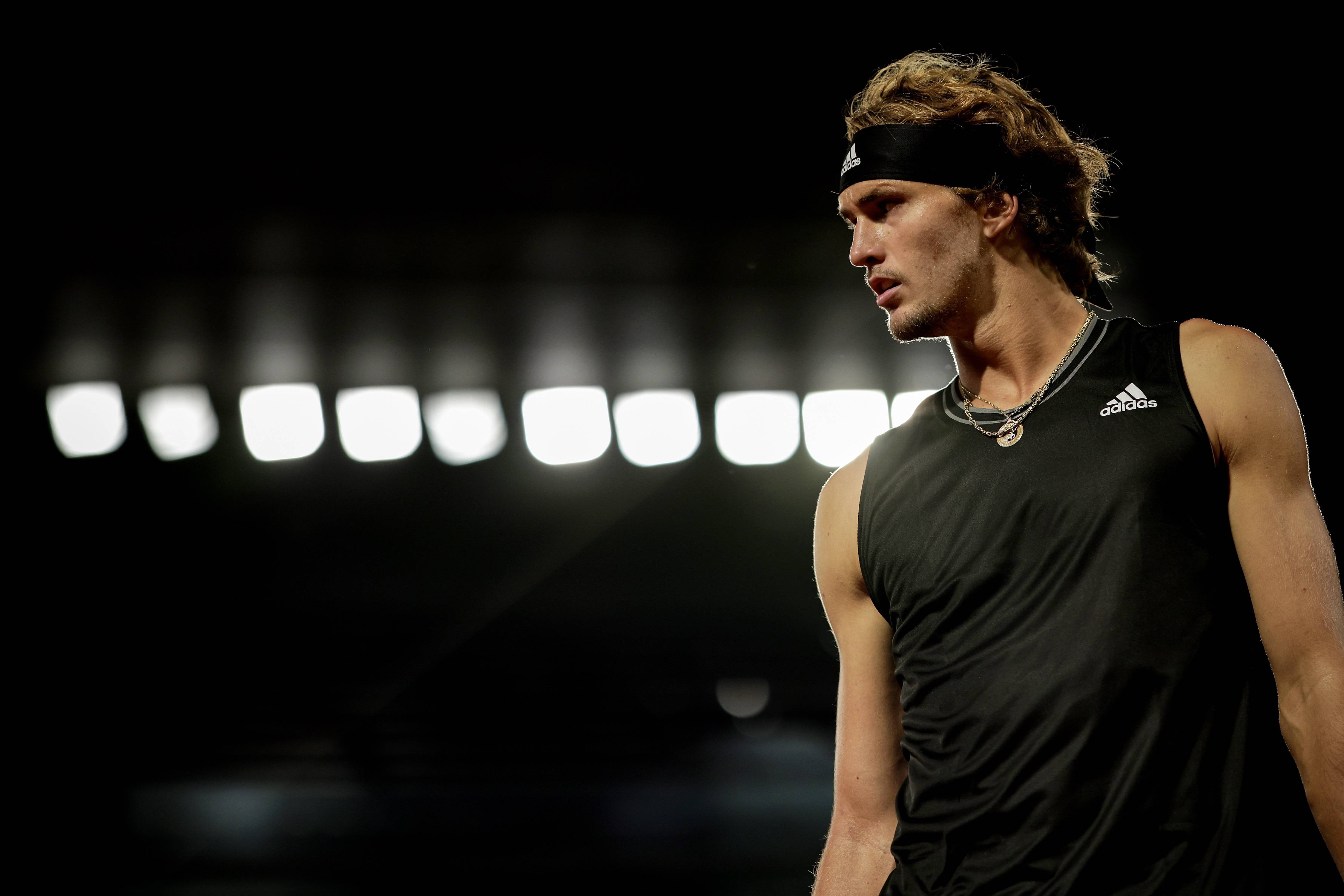 世界网球队完胜法国网球队,兹维列夫一己之力扛起全队 世界网球队完胜法国网球队,兹维列夫一己之力扛起全队