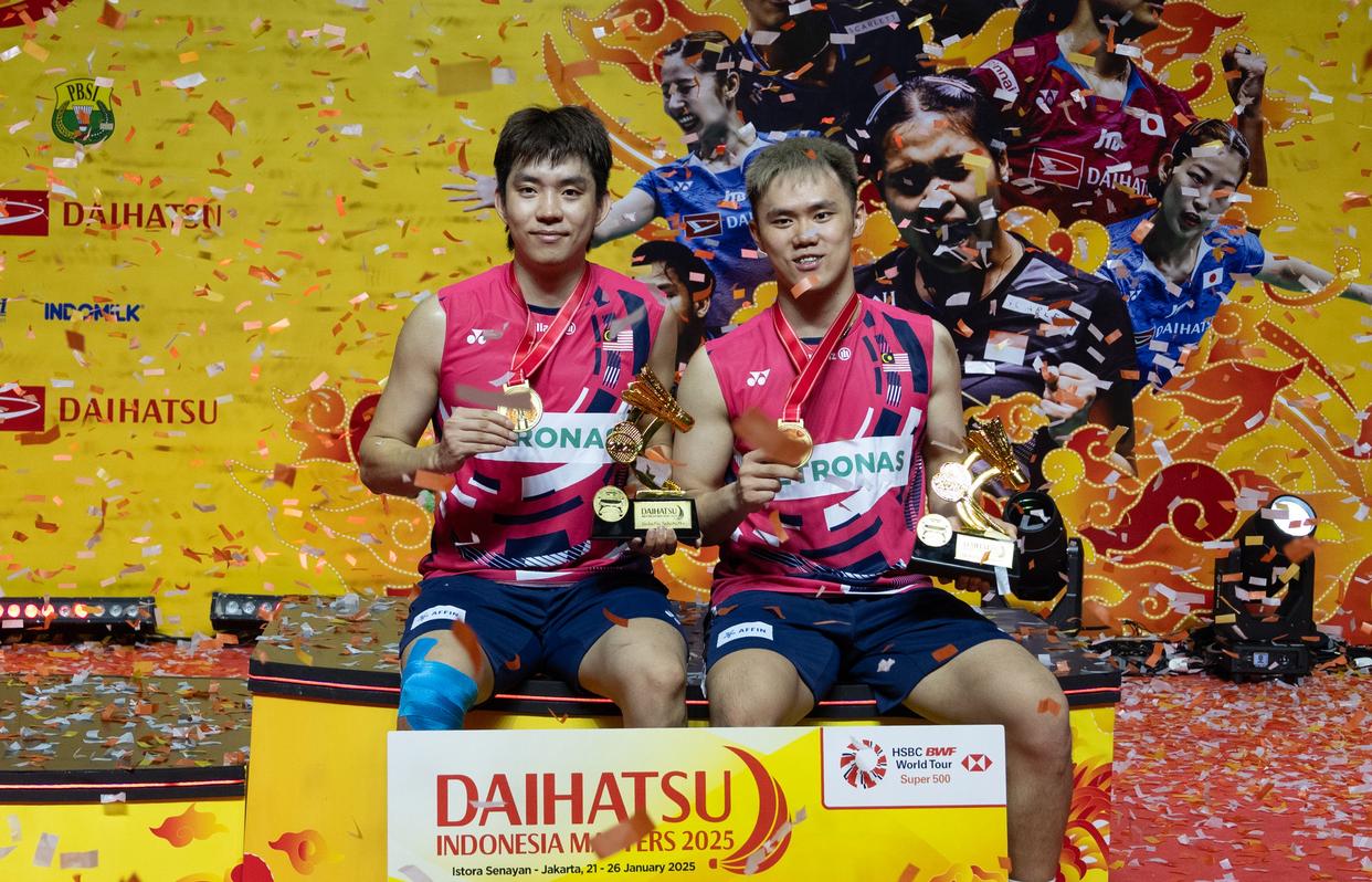 泰国羽毛球队绝地反击印尼羽毛球队，谌龙送出助攻