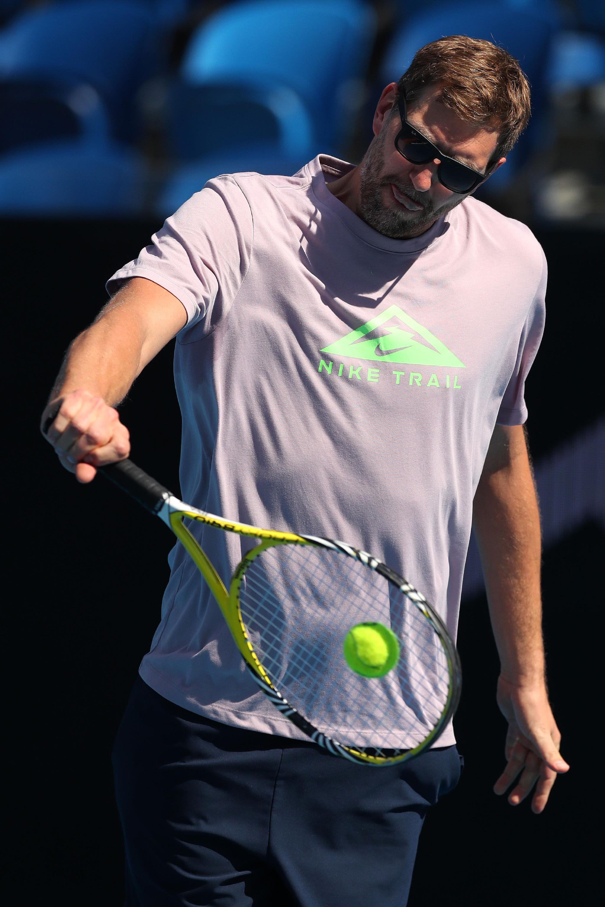 意大利网球队鏖战西班牙网球队,兹维列夫完成帽子戏法 意大利网球队鏖战西班牙网球队,兹维列夫完成帽子戏法