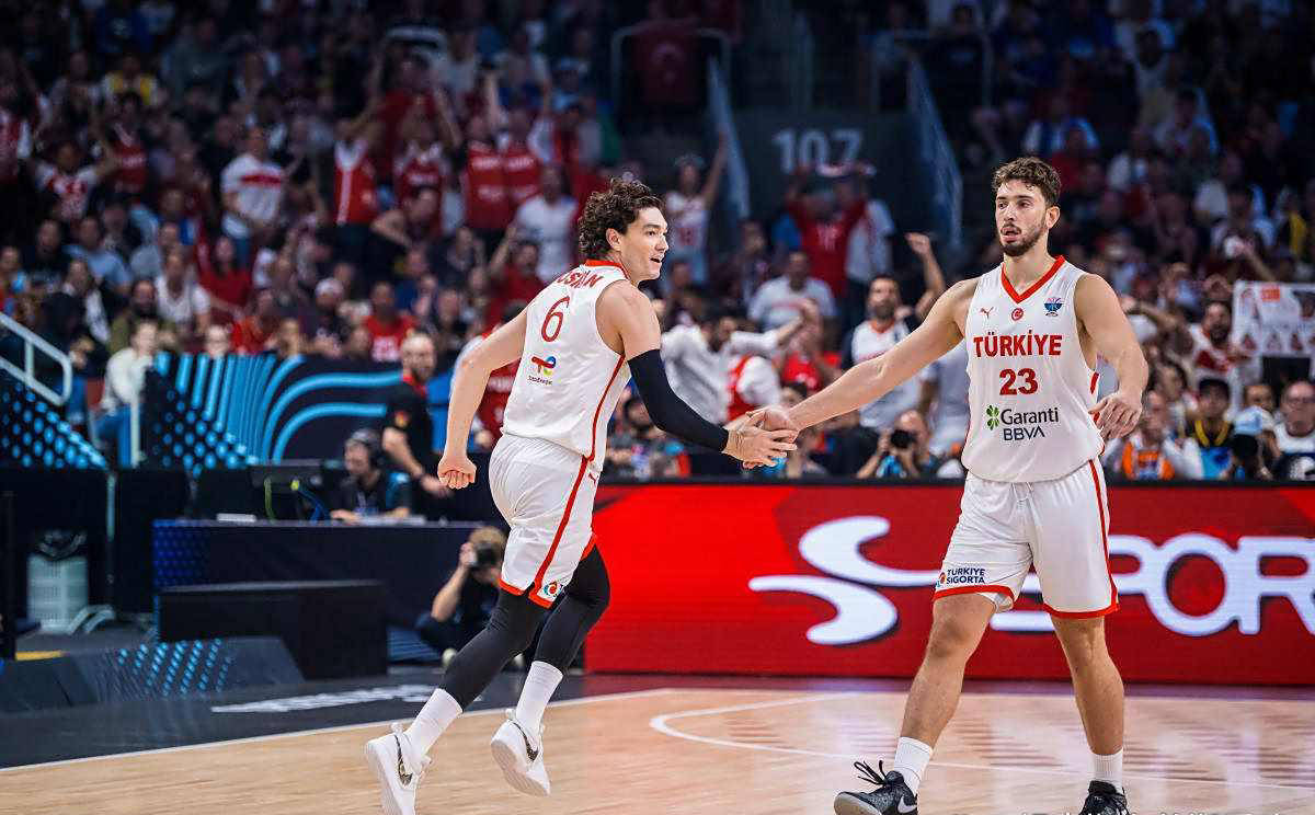 土耳其男篮血洗希腊男篮,布拉德利关键制胜 土耳其男篮血洗希腊男篮,布拉德利关键制胜