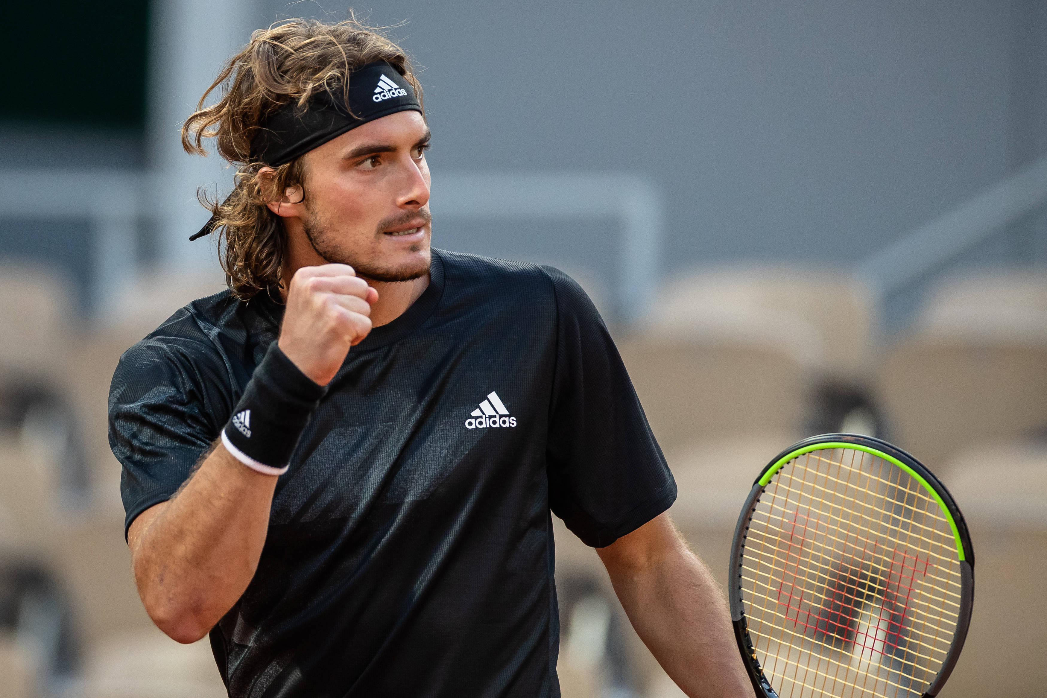 德国网球队爆冷世界网球队，西西帕斯统治全场