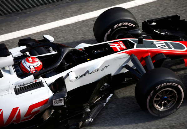 索伯车队碾压哈斯车队，皮亚斯特里扛起全队