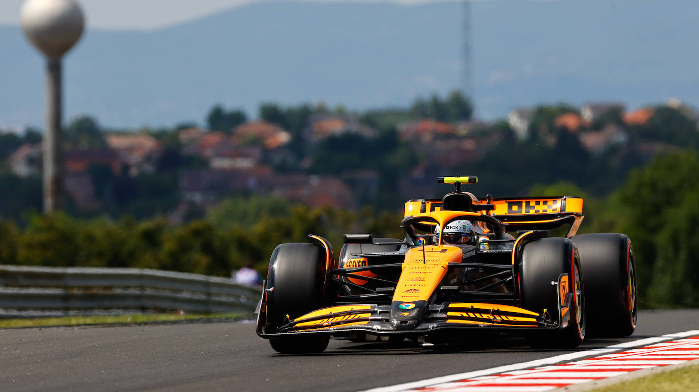 阿斯顿马丁逆转威廉姆斯，塞恩斯统治全场