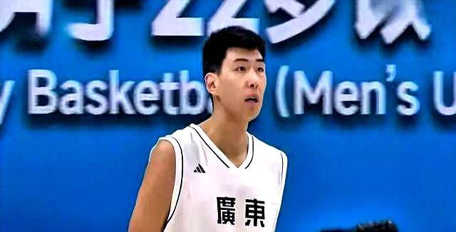 丹麦队横扫印度队,黄鸭组合状态火热 丹麦队横扫印度队,黄鸭组合状态火热