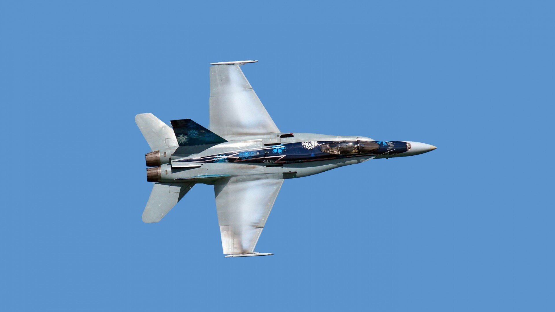 鏖战、悲情与唯一性，一场超越胜负的F1叙事