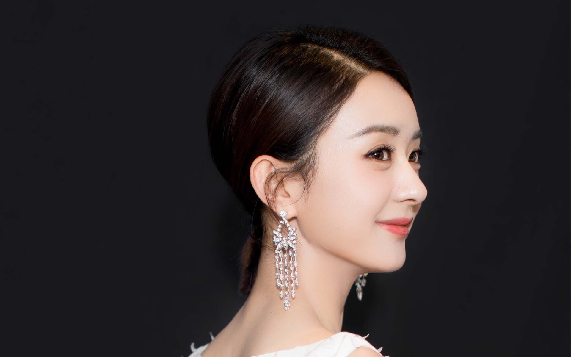 绿茵传奇，比利亚雷亚尔绝杀伊朗友谊赛，阿什拉夫欧冠决赛主宰乾坤