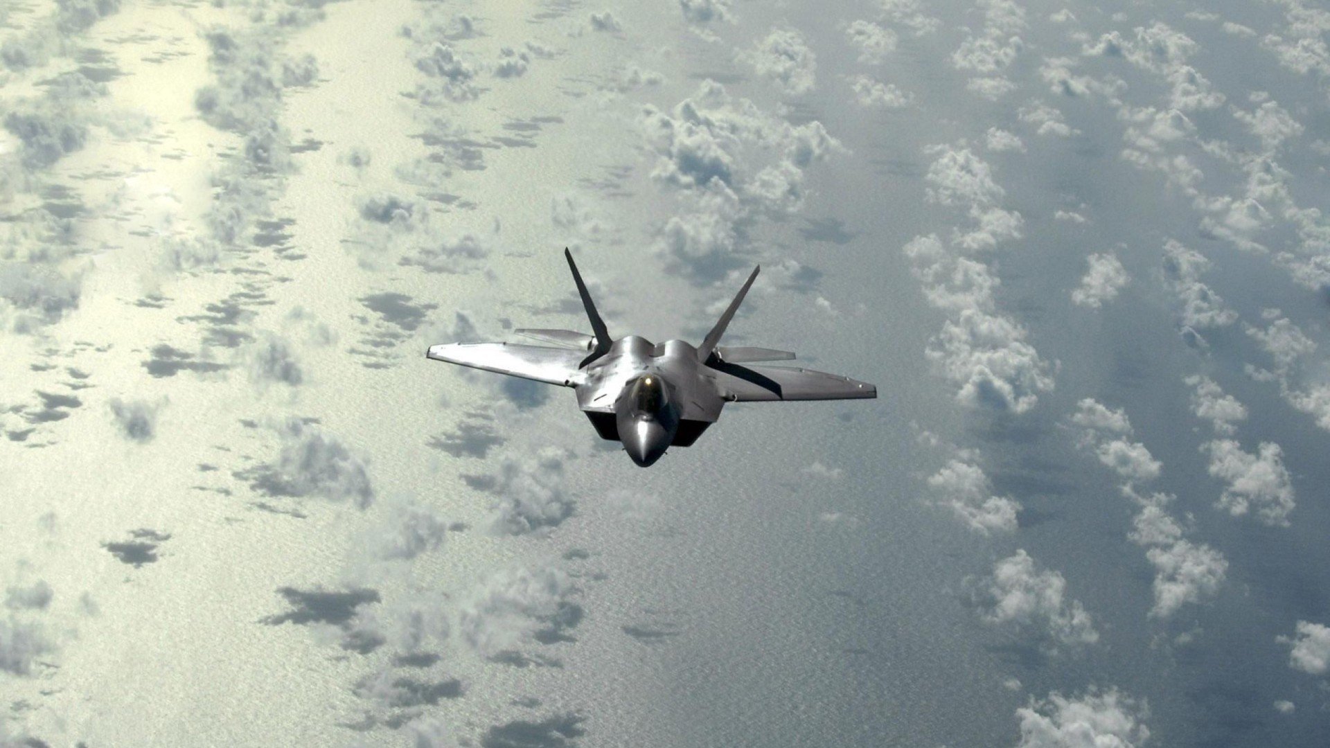 铁壁的独白，当乌拉圭鏖战几内亚，富安健洋完成一场沉默的征服