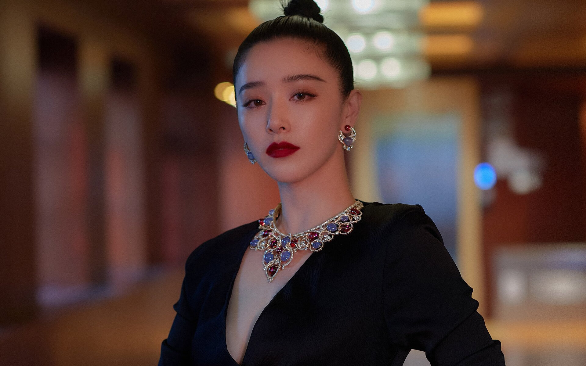 篮球战术课的现场教学,拉梅洛用火箭对阵深圳队书写教科书