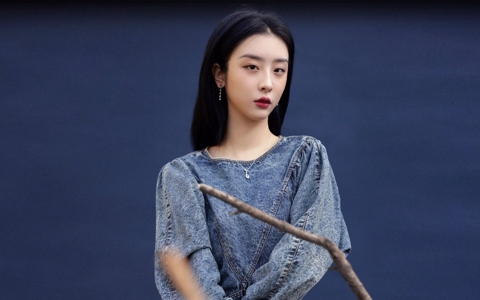 绝境中的蓝黄风暴，费利克斯指挥若定，厄瓜多尔以犀利进攻撕碎波斯铁骑